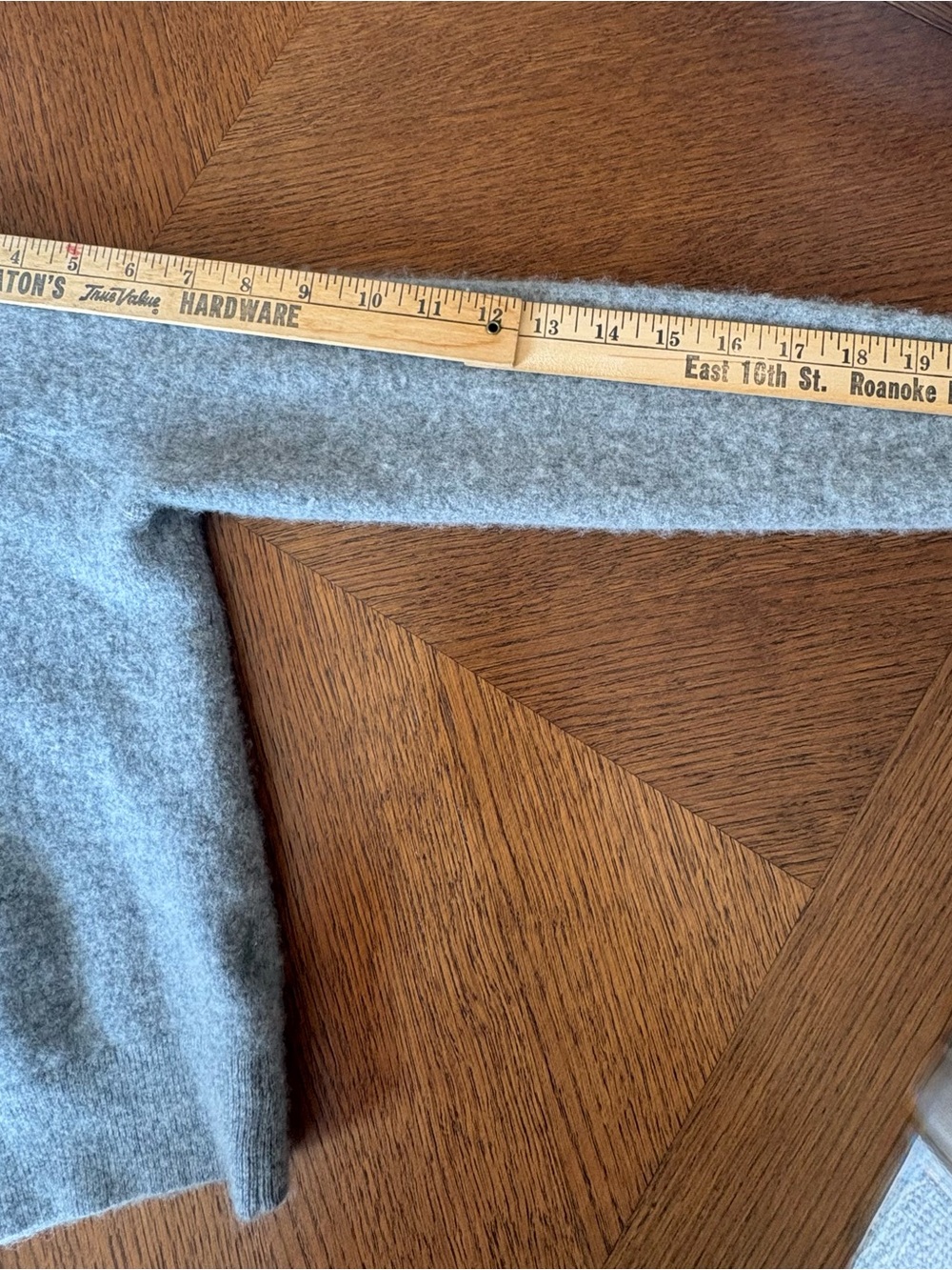 100% Cashmere Crop Top Crewneck Sweater Heather Grey Women’s XS - Picture 6 of 6